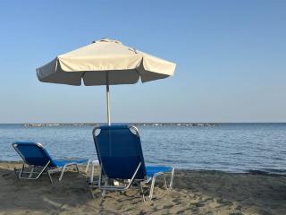 Seaview, 1 bedroom apt with a pool - 2