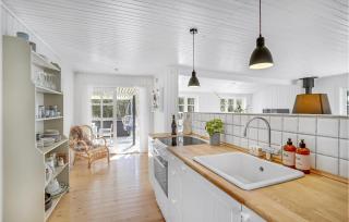 Amazing Home In Rødby With Wifi - 3