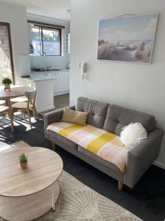 Central Cronulla Apartment Nestled in the Treetops - Cronulla - 9