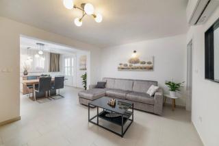 Sweet Home - 2