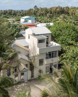 Three Hearts Guesthouse and Villas - 1