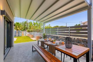 Villa Manefic by Villa Plus - Agia Pelagia - 4