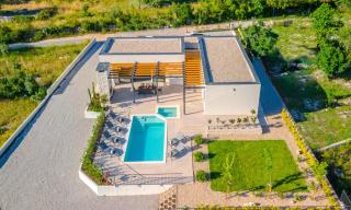Villa Harmony - Lećevica - 5