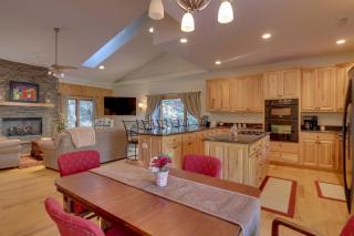 11 Mi to Ski Sapphire Heaven South Apt with Porch - 5