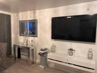 Bright Apartment - Plumstead - 3
