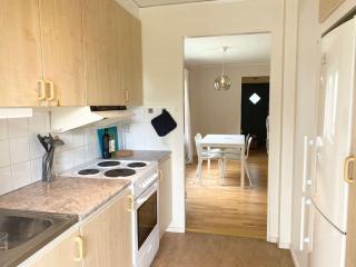 Cosy 1 bedroom apartment with private terrace - Ljugarn - 3
