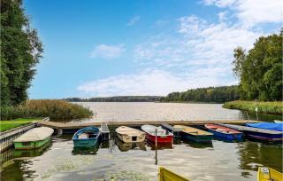 Stunning StaCaravan In Lohmen Am See - Garden - 1