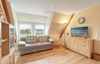 3 Bedroom Gorgeous Apartment In List - List - 9