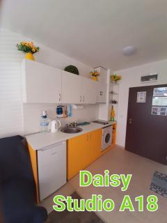 Apartment-Studio Daisy in Kiwi Gardens Complex - Byala - 5
