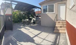 Four Seasons House - 6