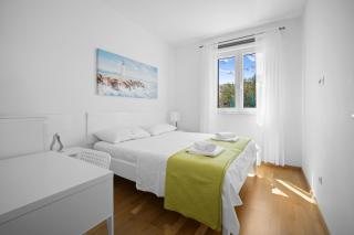 House , Seafront Apartment Pelegrin - 6