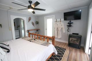 Freshly Updated The Mountain Cottages #1 - 3