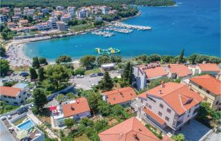 Awesome Home In Pjescana Uvala - Vinkuran - 0