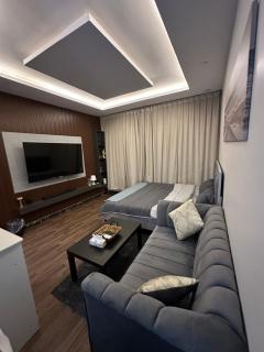 Studio with smart entry - 0