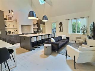 Modern Luxury Home Pool & Spa at Warren Dunes - Sawyer - 3