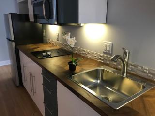 Private Room with Private Bathroom - Danbury - 8