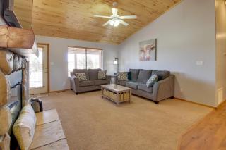 16 Mi to Sitgreaves Overgaard Cabin with Porch - Overgaard - 5