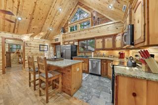 New Near Casino Cabin Hot tub Fire Pit - Broken Bow - 7