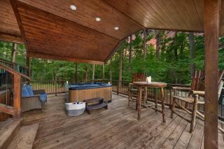 New Near Casino Cabin Hot tub Fire Pit - Broken Bow - 3