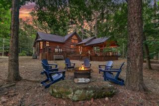 New Near Casino Cabin Hot tub Fire Pit - Broken Bow - 0