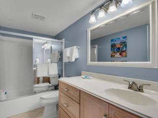 Blue Surf Townhomes 04 by Newman-Dailey - Destin - 6