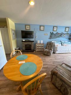 Unit 125 at Park Place in Cedar Key, FL - Cedar Key - 7