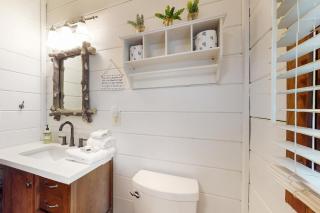 Crestwood Retreat - Arden - 4
