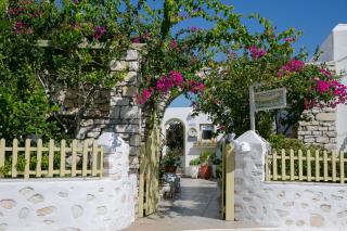 Leonardos Apartments - 0