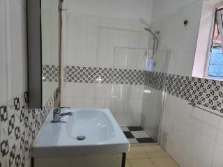 D S Residence Remarkable 3-Bed House in Freetown - Freetown - 7
