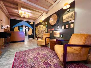 Heritage Hideaway Retreat - George Town - 3