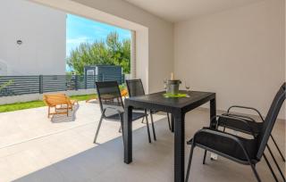 Cozy Apartment In Vir With Wifi - 5