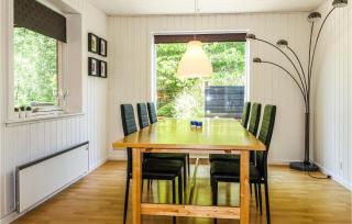 3 Bedroom Lovely Home In Rønne - Rønne - 6