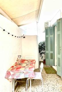 Bauhaus Studio-semi basement studio - Athen - 9