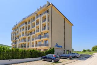 Azur Properties ap19 - 3