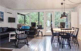 Amazing Home In Nexø With Kitchen - Neksø - 8