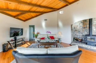Kelseyville Home with Deck and Clear Lake Views! - 6