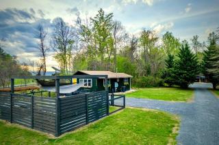 Creekside Cabin, SNP, Hot Tub - Luray - 0