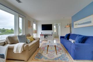 Cozy Narragansett Cottage with Dock and Outdoor Shower - Narragansett - 8