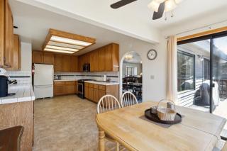 Tranquil Tahoe Retreat with Hot Tub home - South Lake Tahoe - 2
