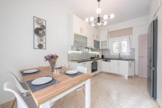 Margarita's 2-BDR Athens APT - 2 Stops to Acropolis - Atene - 8
