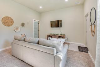 Indoor Recreation Room at Skiatook Vacation Rental - 5