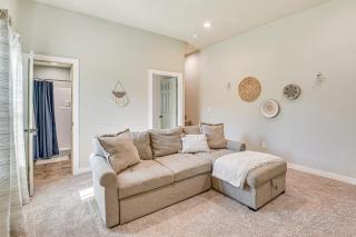 Indoor Recreation Room at Skiatook Vacation Rental - 4