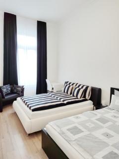 Astoria 3 Bdrm Apartment - Budapest - 6