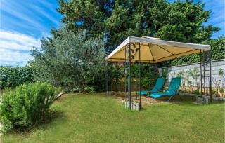 2 Bedroom Awesome Apartment In Omisalj - Omišalj - 9