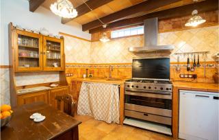 Amazing Home In Sineu - Sineu - 4