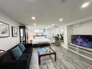 Modern Lux Family Rooms - KingBed - Near Sheppard W Station Toronto - Toronto - 8