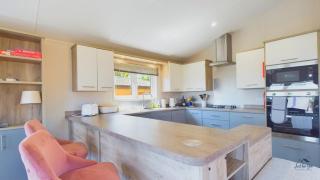 Long View in Roebeck Country Park, sleeps 4, beach 3.5 miles. - Ryde - 8