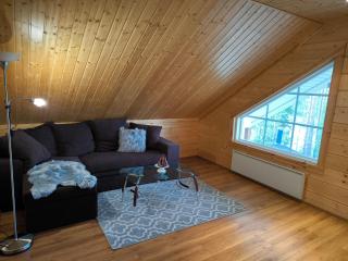 Villa HULLU KETTU & Lakehouse - - 9