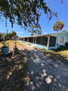 875 Oasis #4 Location! - Vero Beach - 3