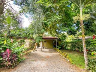 Beautiful 2BR Casita with Pool & Parking - Jacó - 4